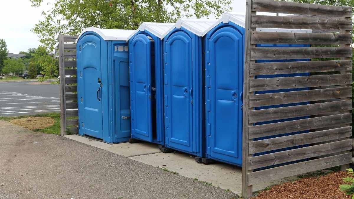 Porta Potty Rental Pros - Trusted Porta Potty Services in Leasburg, MO, 65535